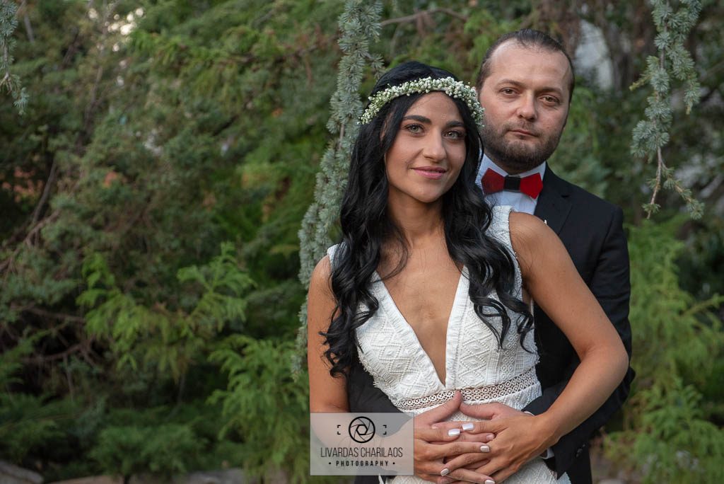 Καλλιτεχνική φωτογραφία γάμου μέσα στο Βοτανικό Κήπο Σταυρούπολη Θεσσαλονίκη
