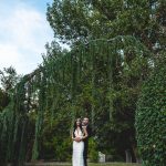 Καλλιτεχνική φωτογραφία γάμου μέσα στο Βοτανικό Κήπο Σταυρούπολη Θεσσαλονίκη